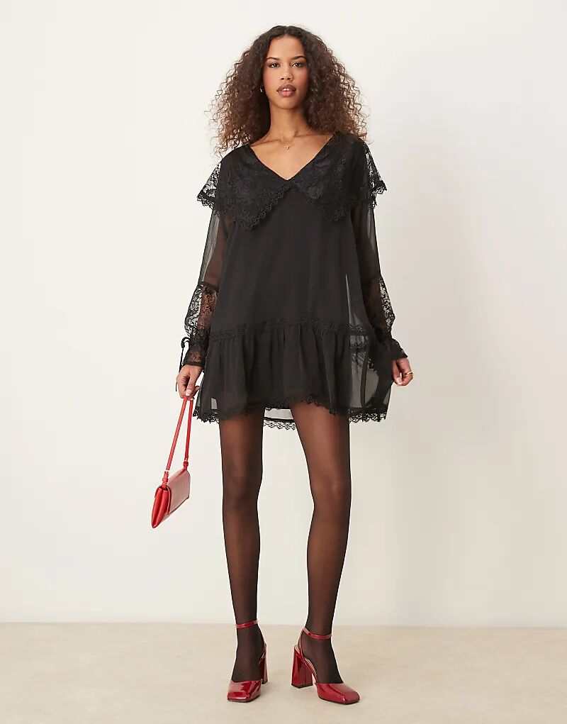 

Мини-платье с кружевным воротником черного цвета Miss Selfridge
