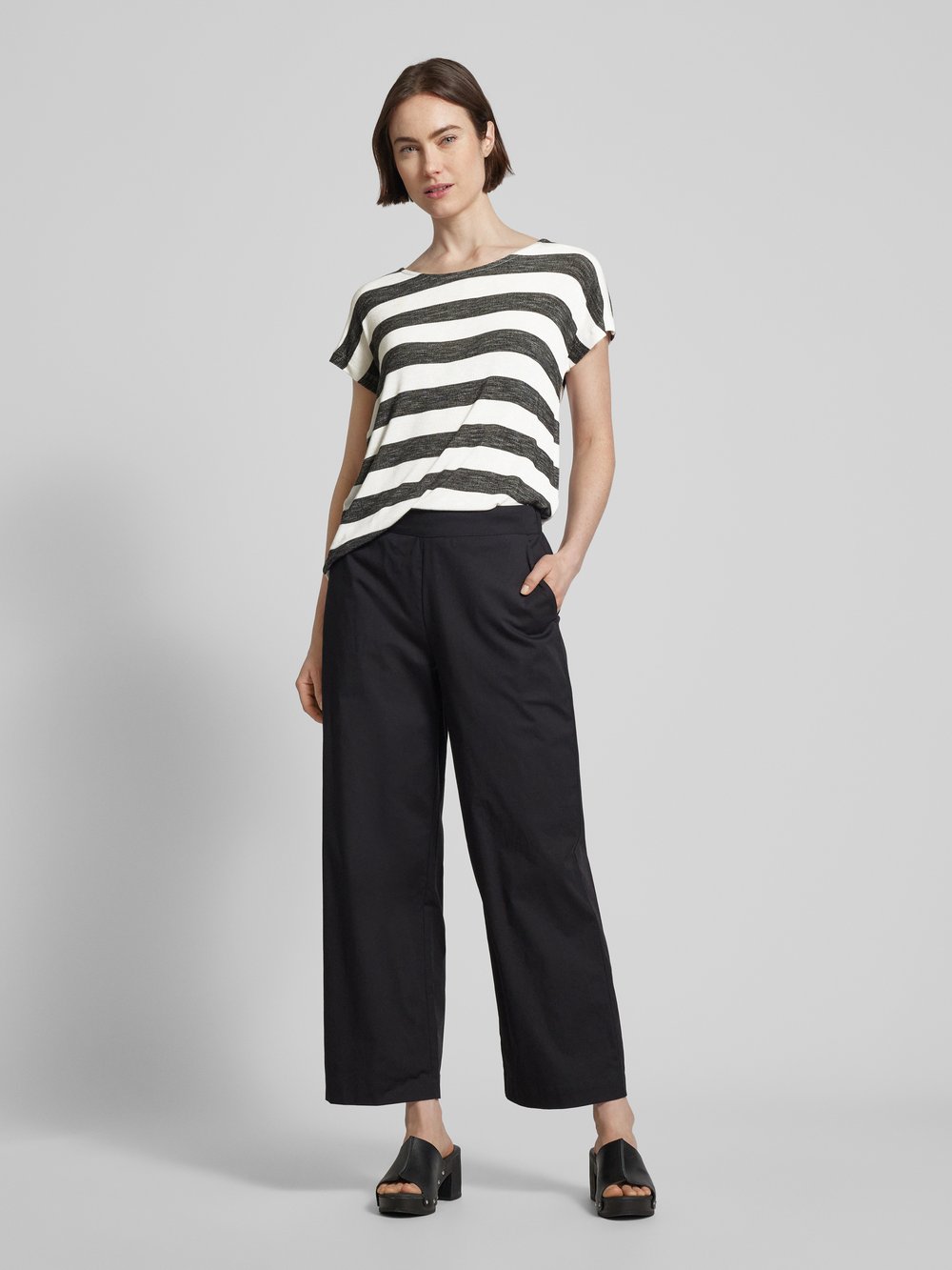 

Футболка с полосками Vero Moda, черный