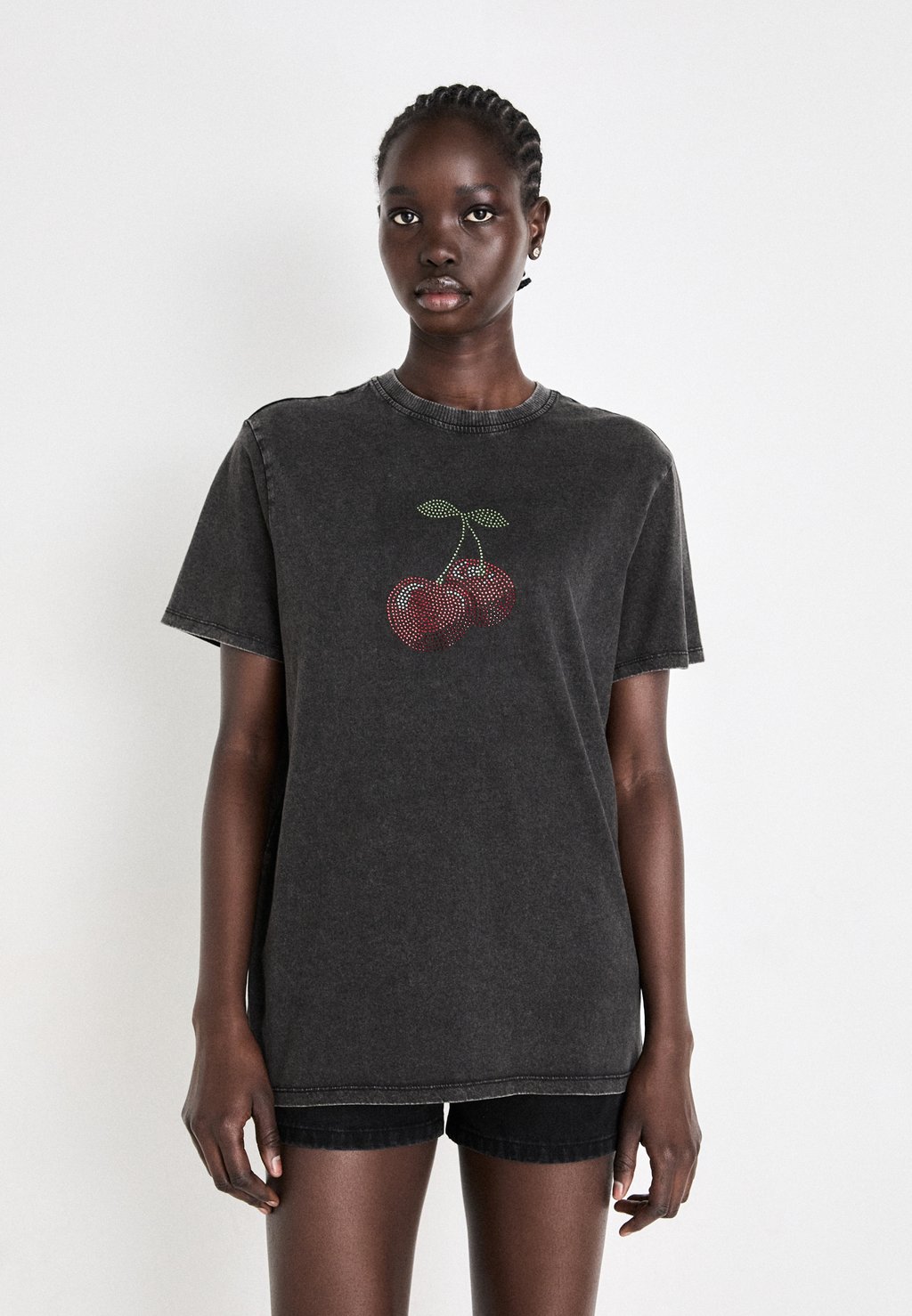 

Футболка с принтом ONLWENDY OVERSIZE WASHED TEE ONLY, черный