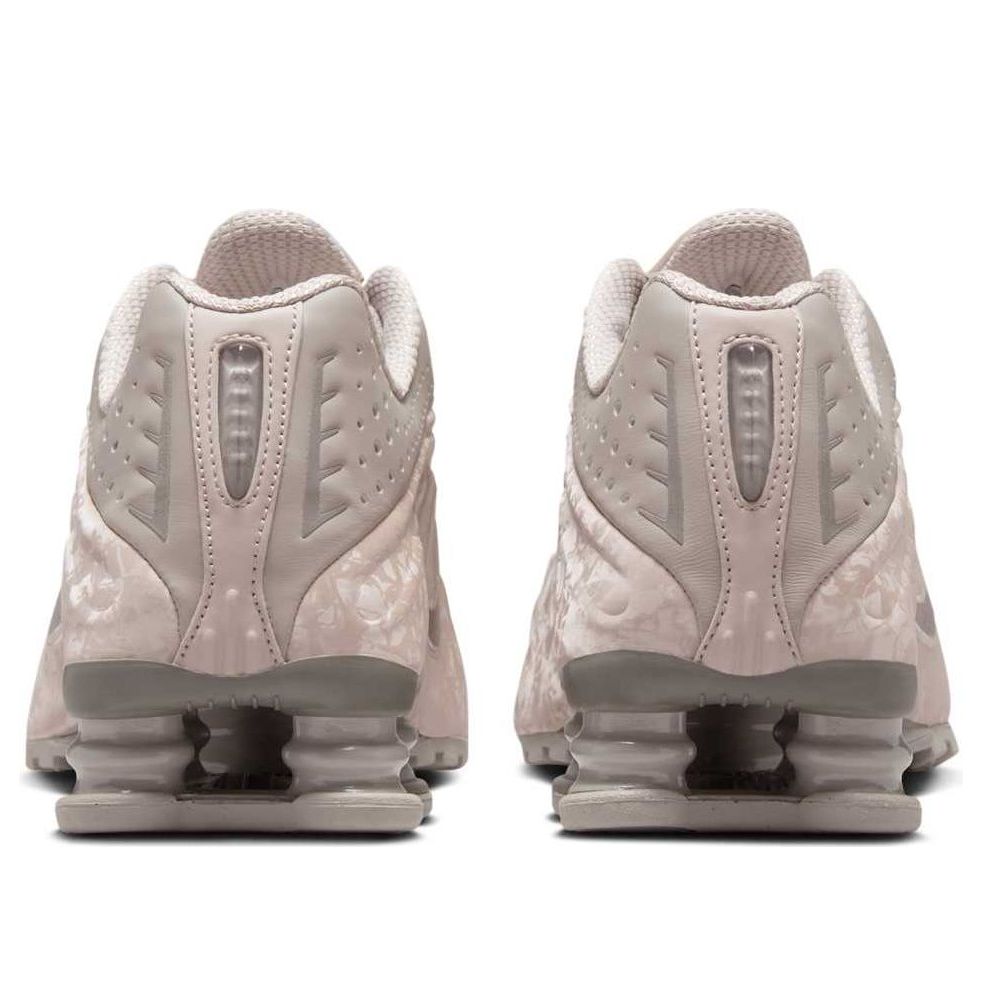 Кроссовки (WMNS) Nike Shox R4 'Flat Pewter Floral' — фото 3