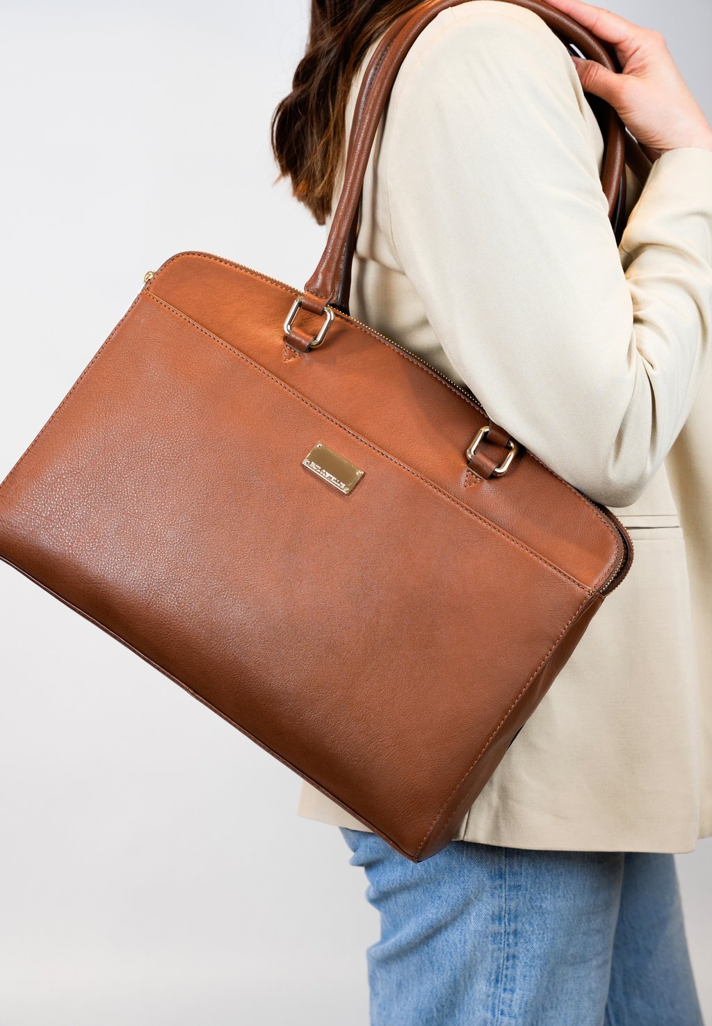 

Сумка Paul Costelloe, коричневый