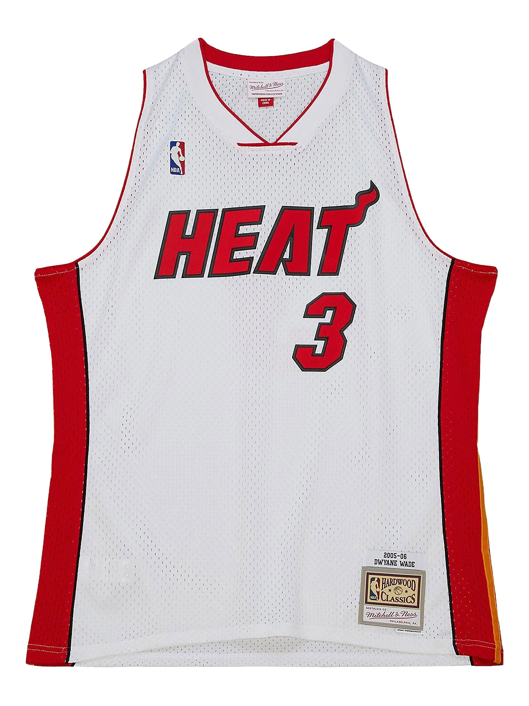 

Топ Dwyane Wade Miami Heat 2005-06 из коллаборации с NBA Mitchell & Ness, белый