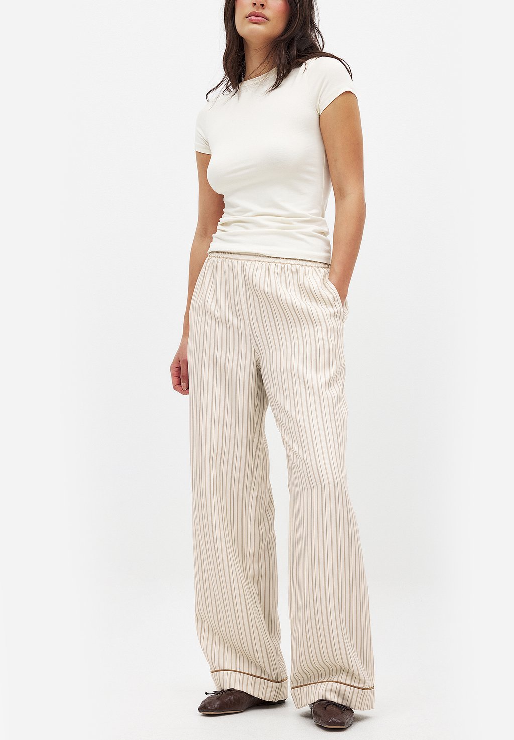 

Брюки WIDE MID WAIST NA-KD, бежевый