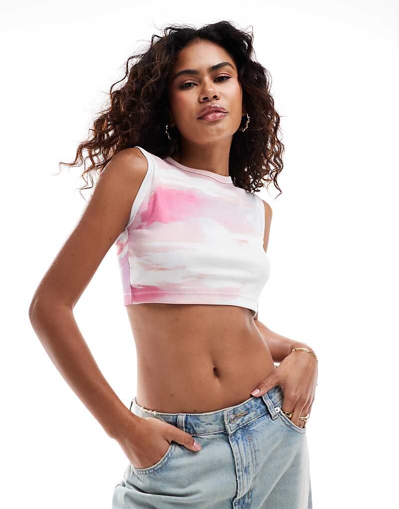 

Calvin Klein Jeans – Короткая майка с разноцветным принтом