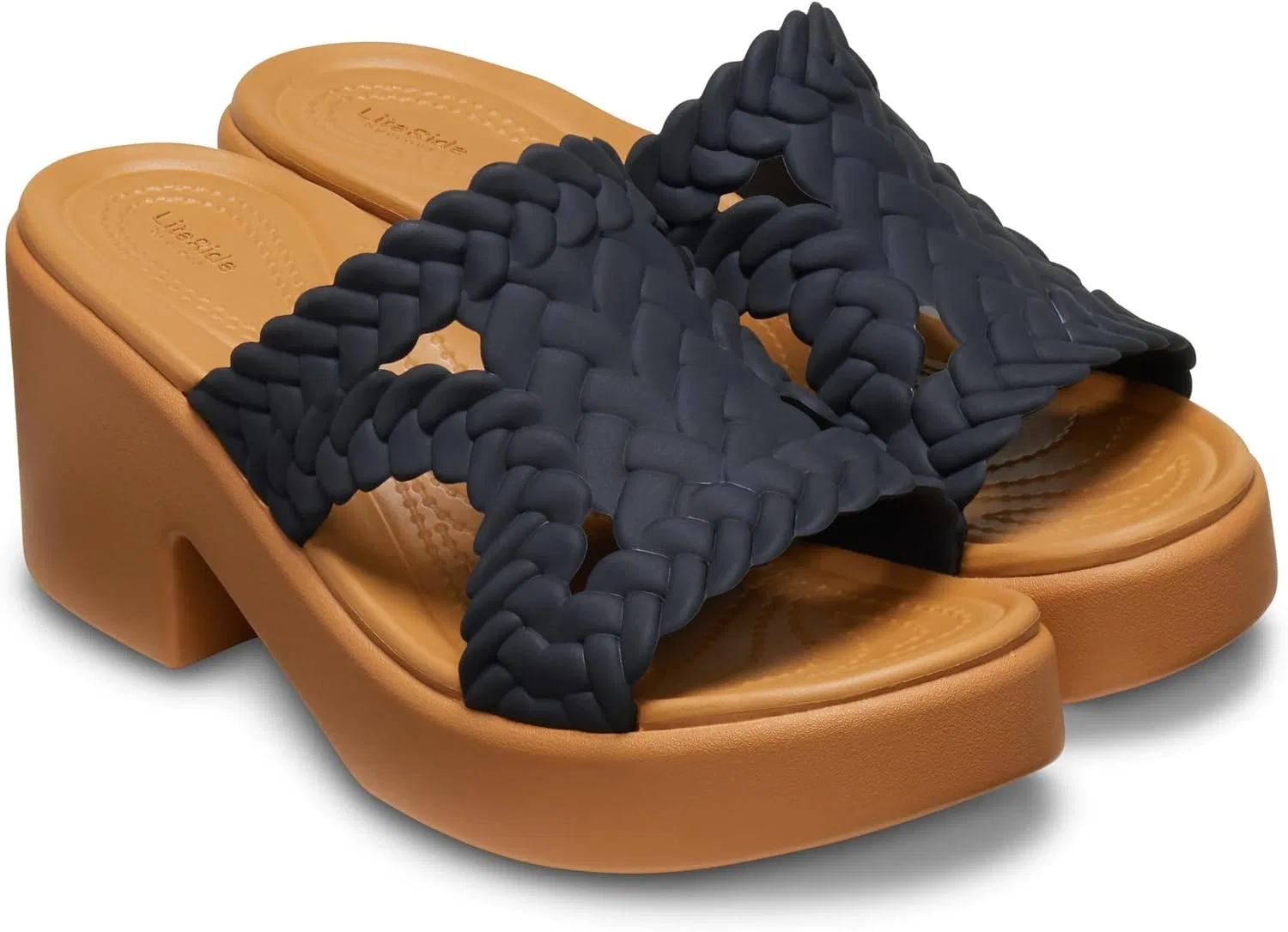 Crocs Женские Бруклинские плетеные сандалии на каблуке, Black Woven