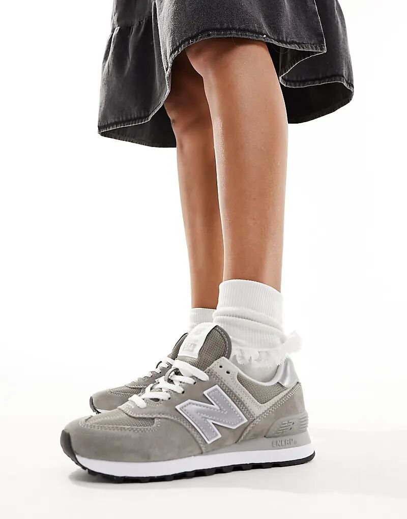 Кроссовки New Balance 574 серо-белого цвета