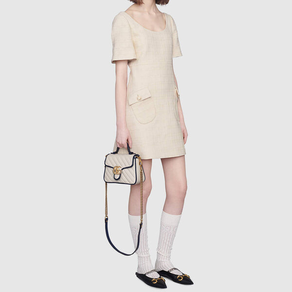 Мини-сумка Gucci GG Marmont с логотипом и контрастными вставками — фото 4
