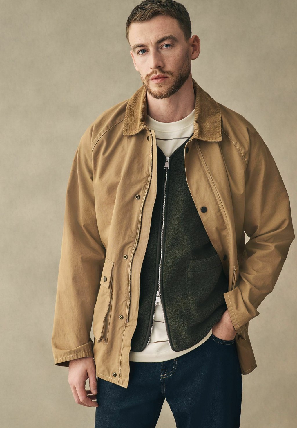 

Летняя куртка Next, бежевый