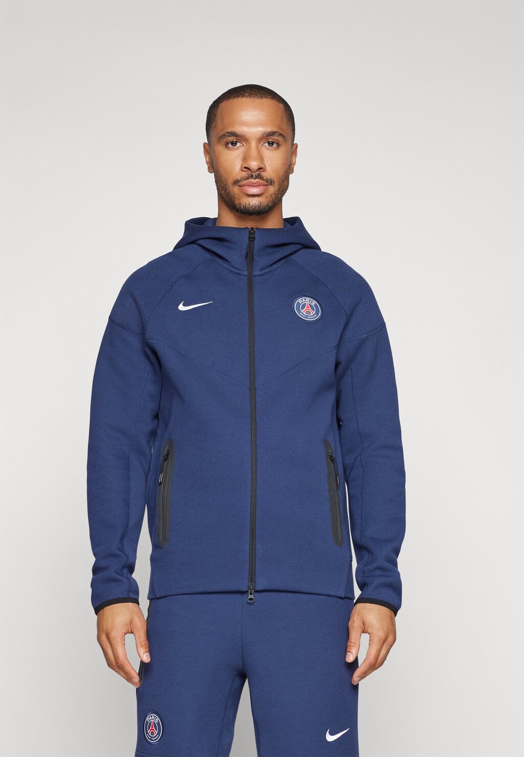 

Свитер на молнии Nike, темно-синий/белый