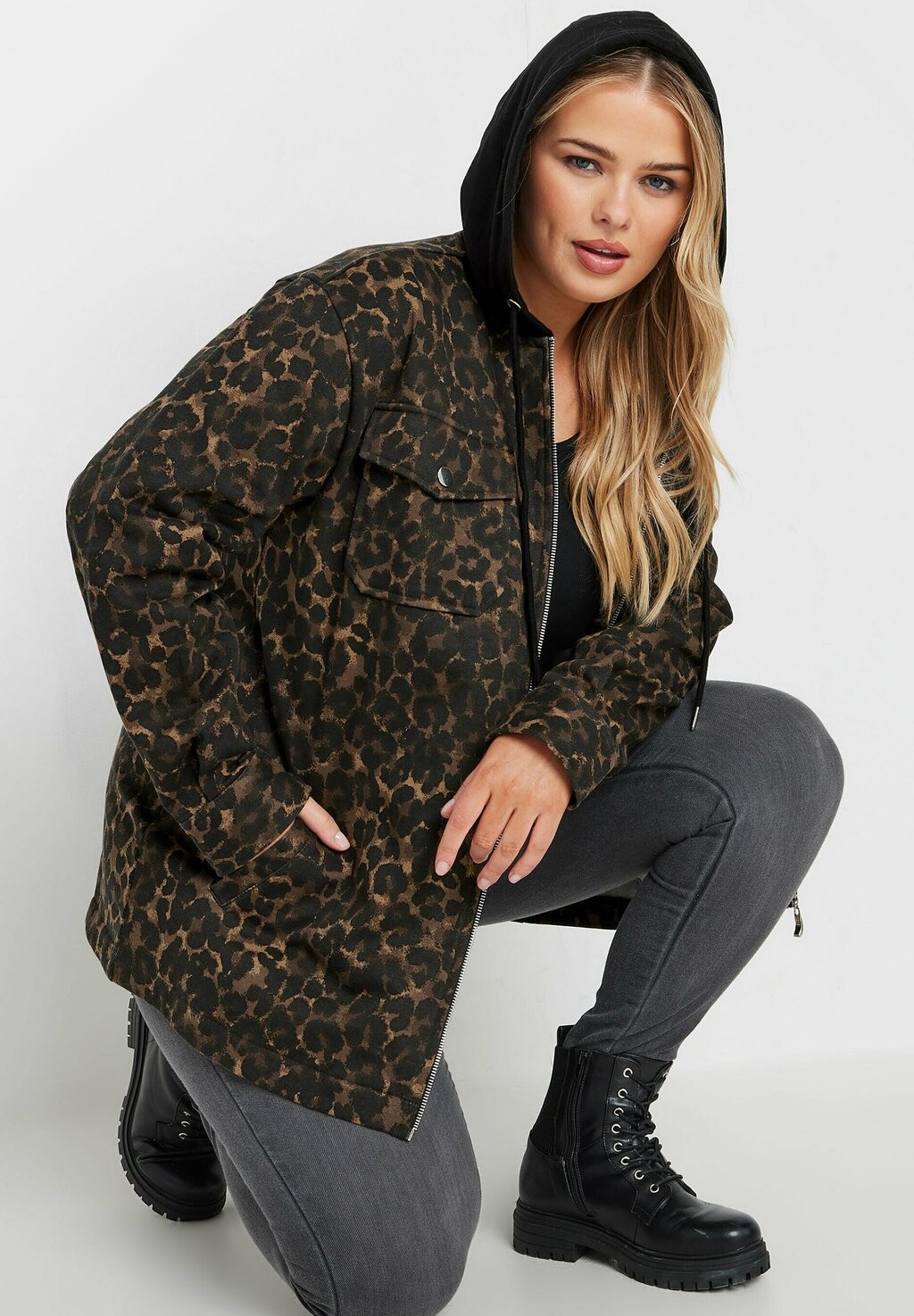 

Летняя куртка LEOPARD HOODED SHACKET Yours Clothing, коричневый