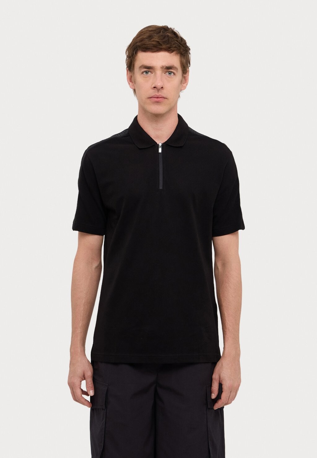 

Поло Armani Exchange, черный