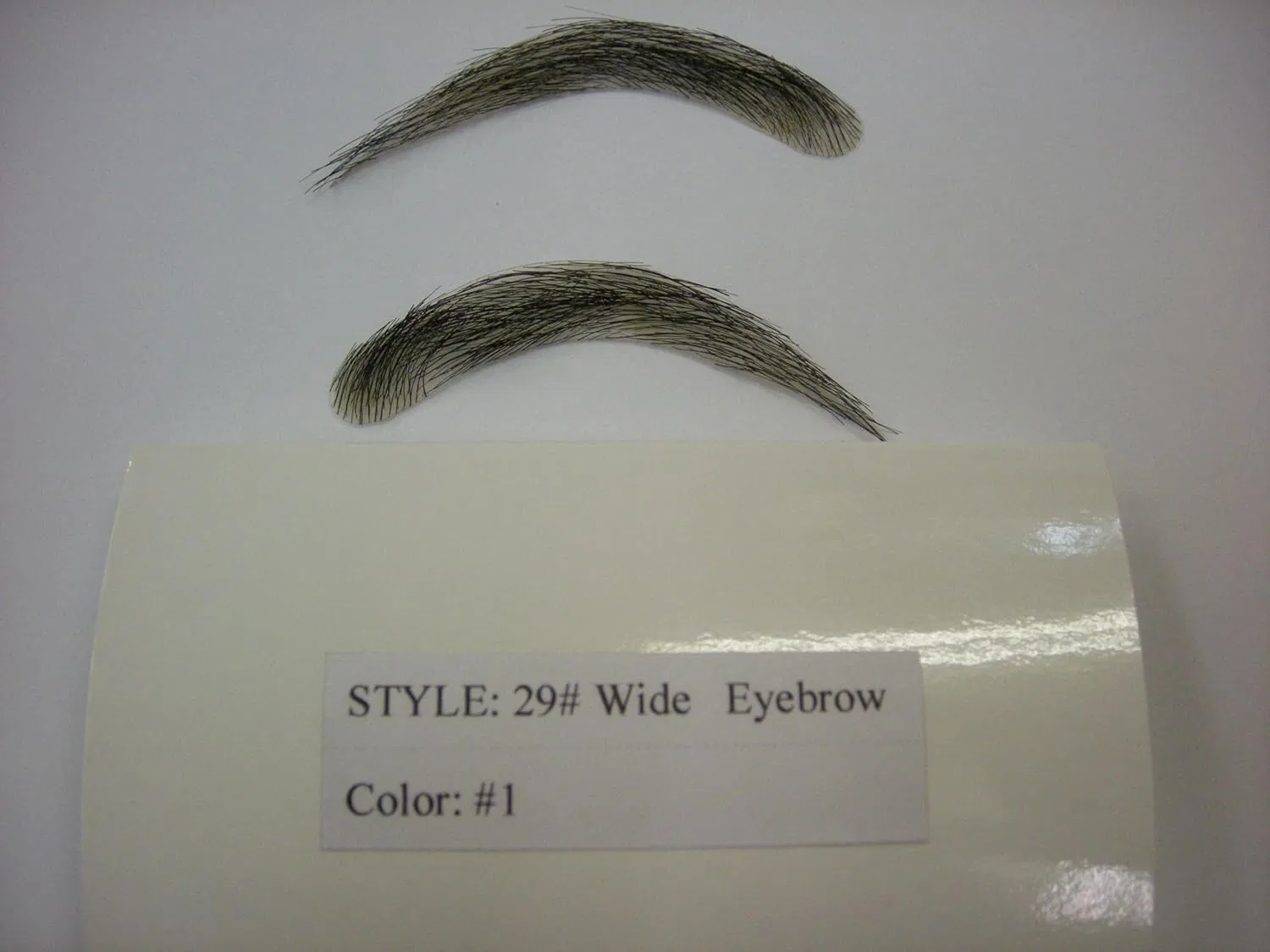 Накладные брови Faux Skin Natural Finish medium brown False Eyebrows