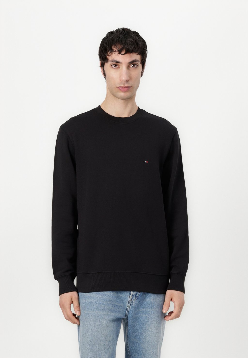 

Толстовка ESSENTIAL TERRY CREWNECK Tommy Hilfiger, черный