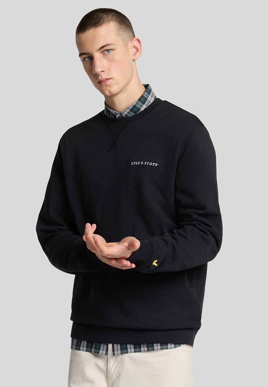 

Толстовка MID LAYERS LOOPBACK EMBROIDERED CREW NECK Lyle & Scott, черный