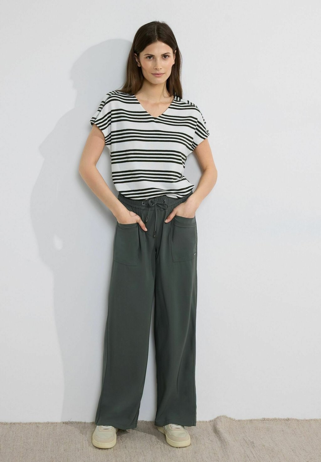 

Брюки LOOSE FIT Cecil, цвет grün