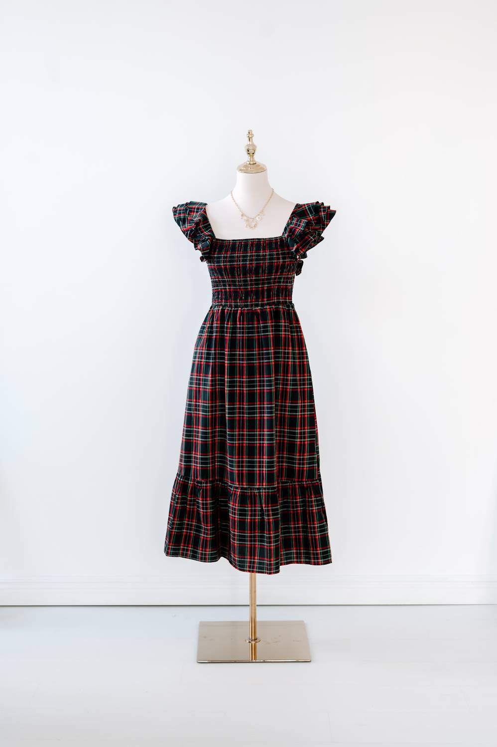 

Платье Chapman Plaid в темно-синем цвете SUGARLIPS