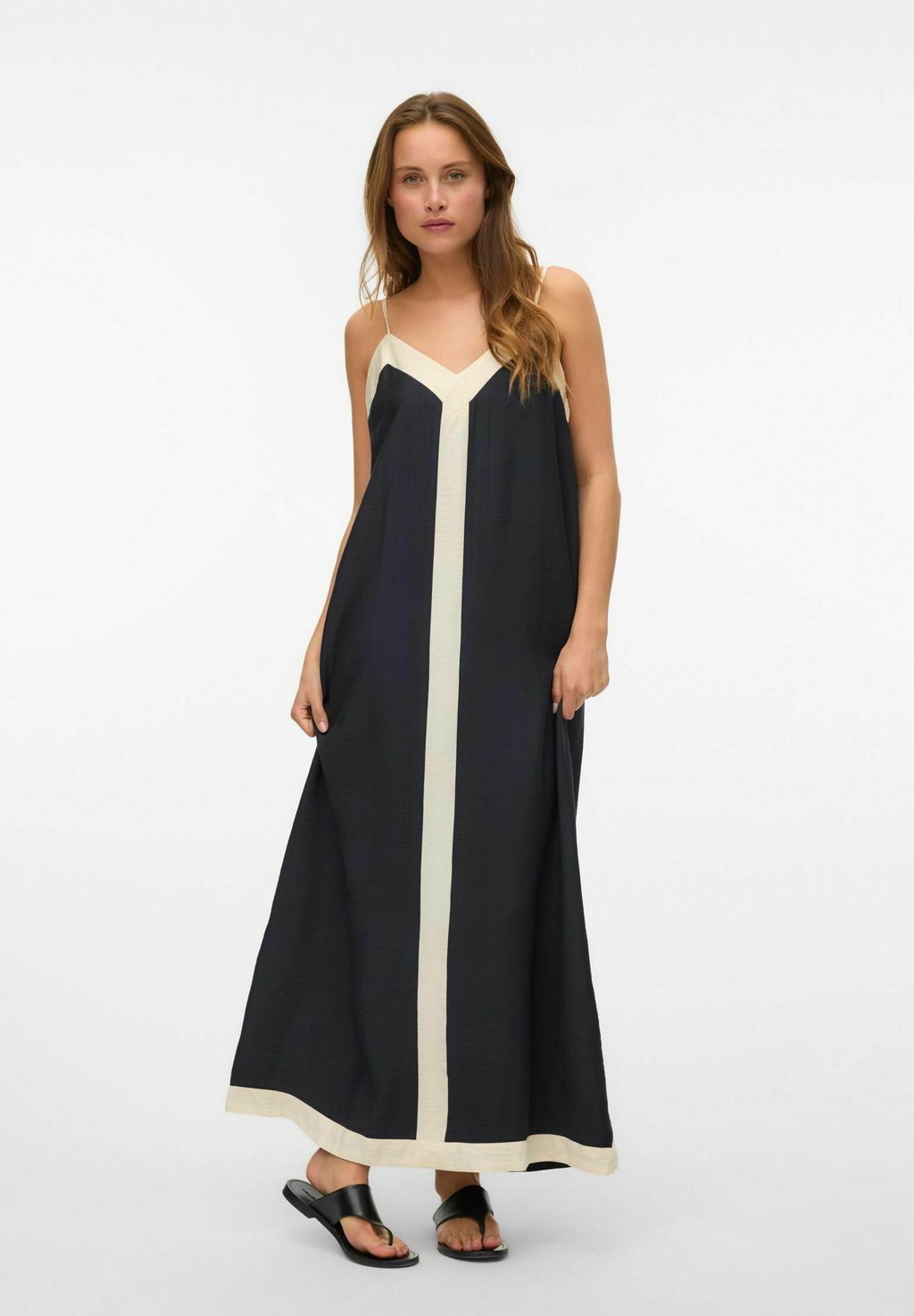 

Длинное платье VMDENISE LANGES Vero Moda, черный