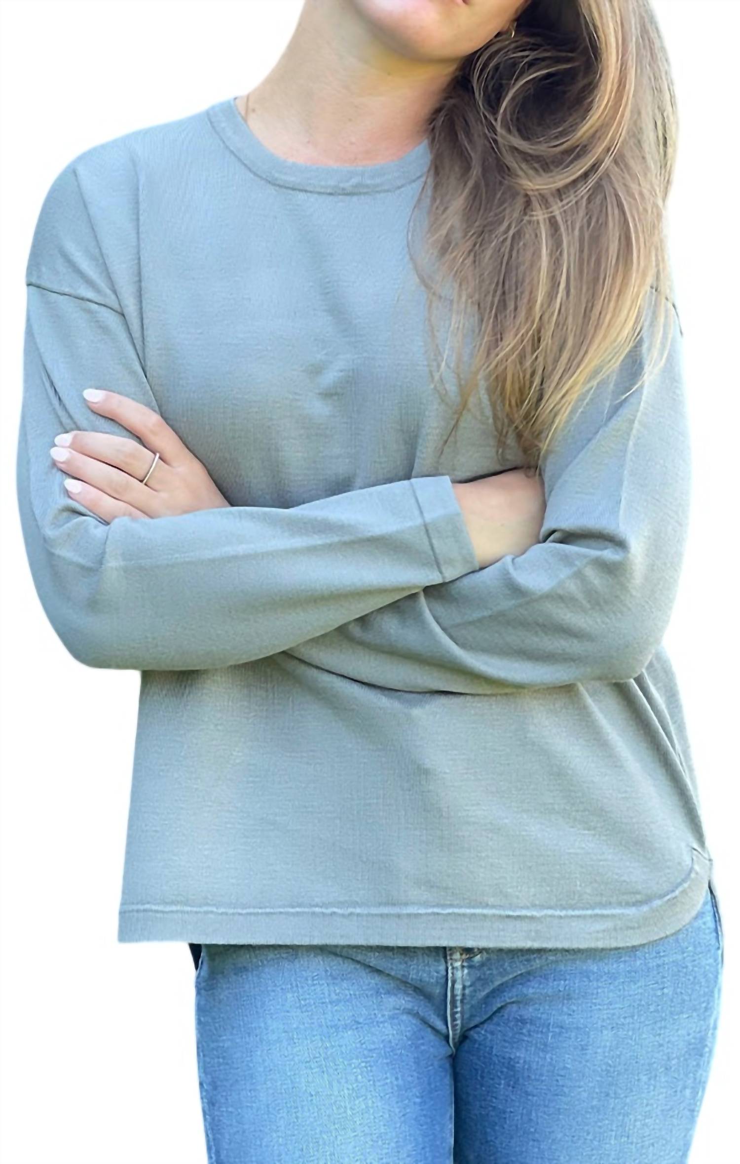 

Свитер Brynn в цвете «стальной серый» Metric Knits
