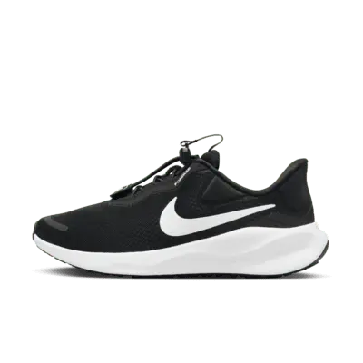 

Кроссовки Nike Revolution 7 EasyOn, черный/белый