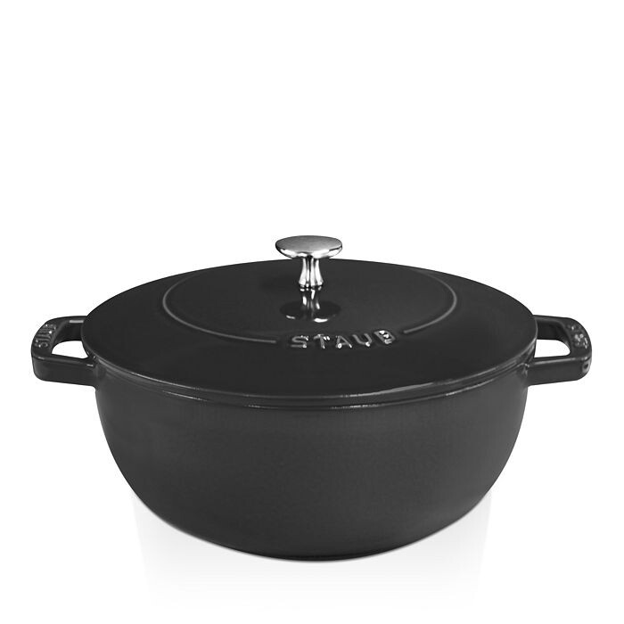 

Французская жаровня Staub Essential на 3,75 литра, черный