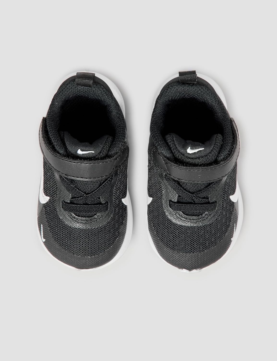 Детские кроссовки Nike Revolution 7 (Gs), белый/черный — фото 3