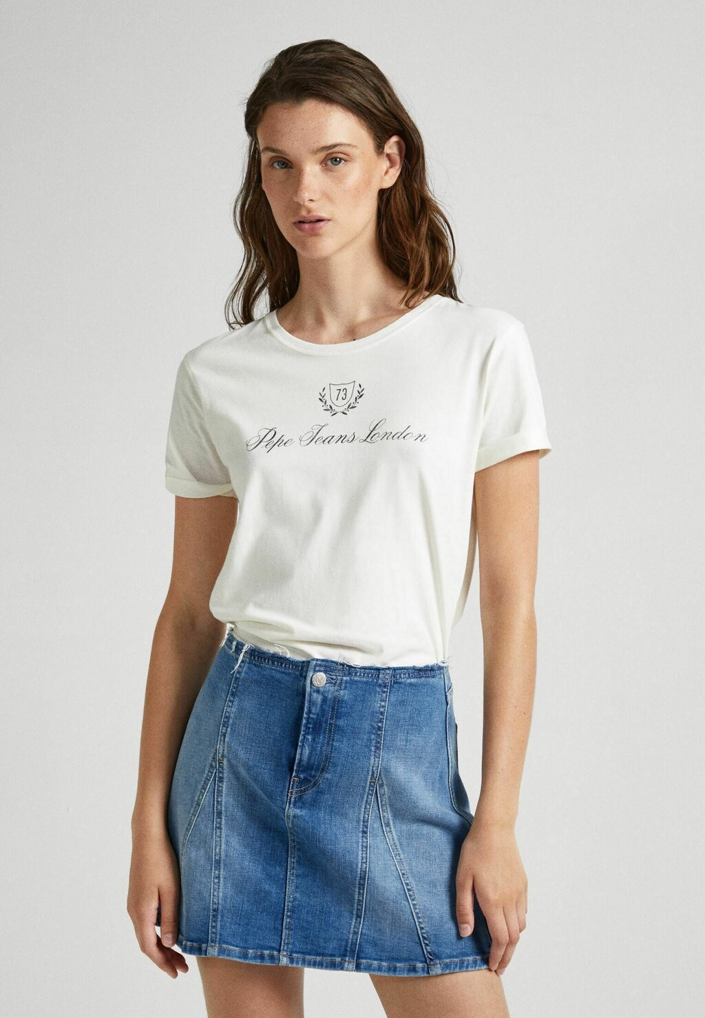 

Футболка с принтом VIVIA Pepe Jeans, цвет mousse white