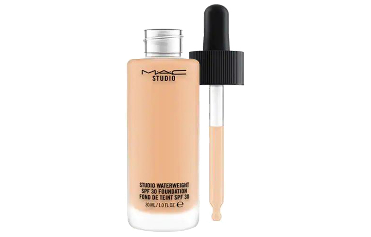 

Водостойкая легкая жидкая тональная основа Flawless Adherent Non Cakey 30ml MAC