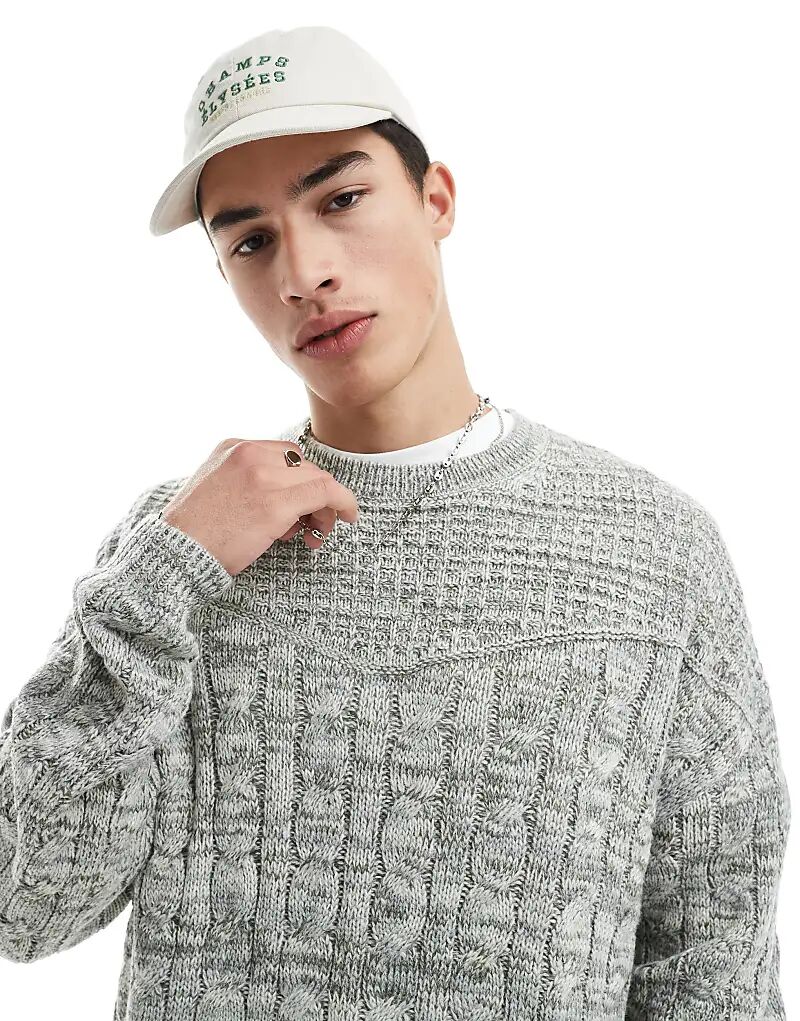 

Вязаный джемпер с круглым вырезом и отделкой косами цвета хаки ASOS DESIGN