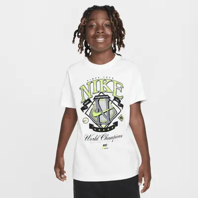 

Футболка Nike Sportswear, цвет White/Volt