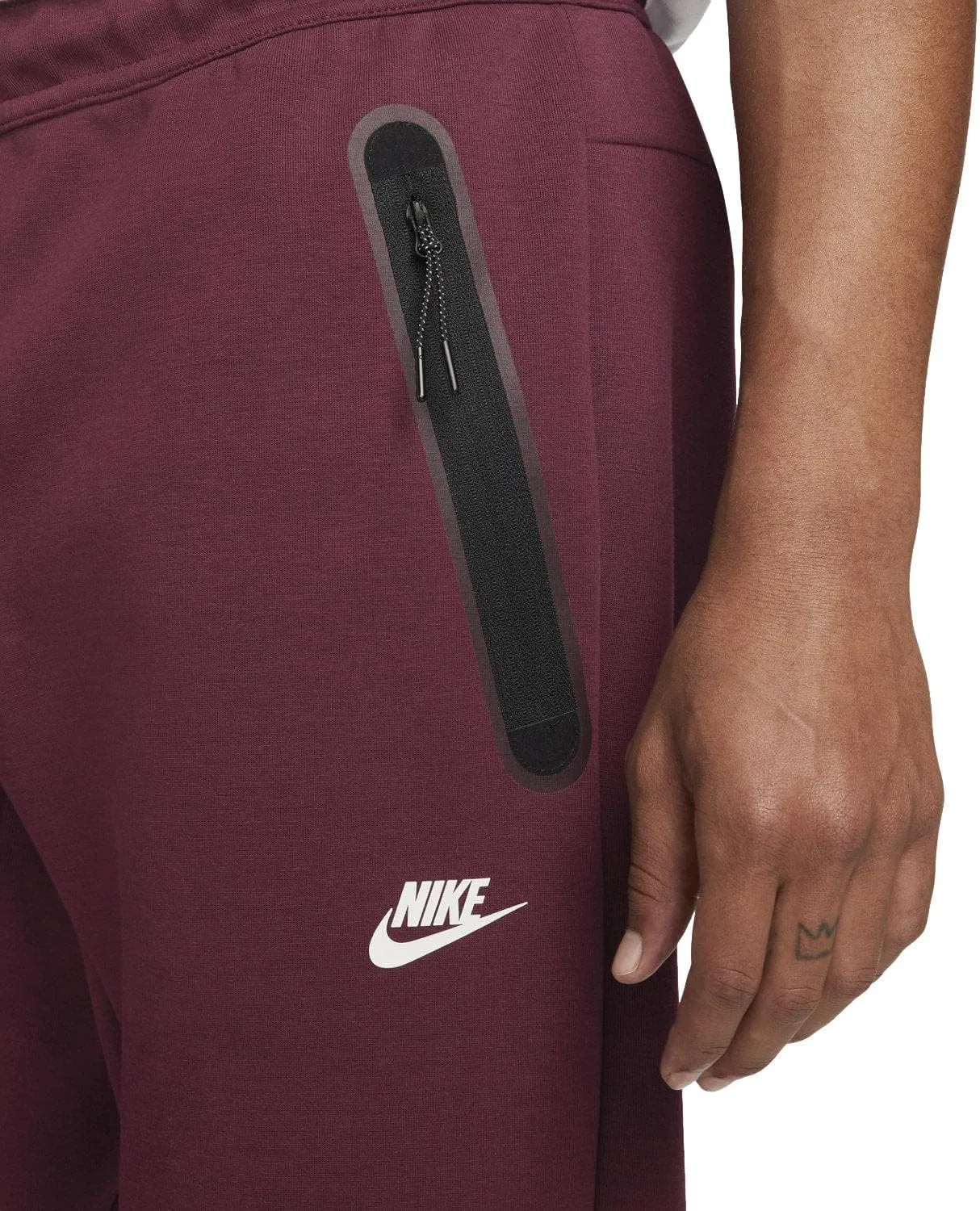 Мужские брюки Nike Sportswear Tech Fleece — фото 3