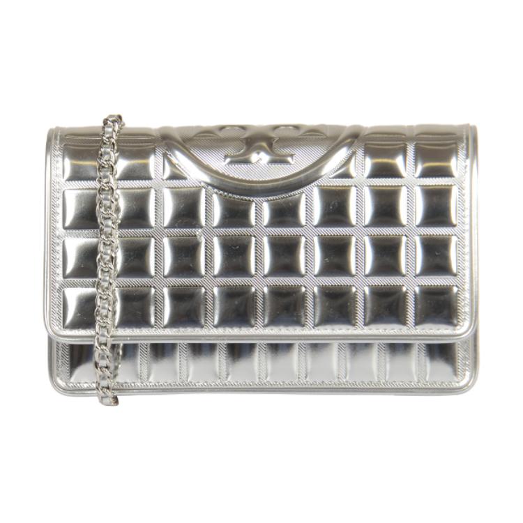 

TORY BURCH Кожаный женский кошелёк Fleming серебристый