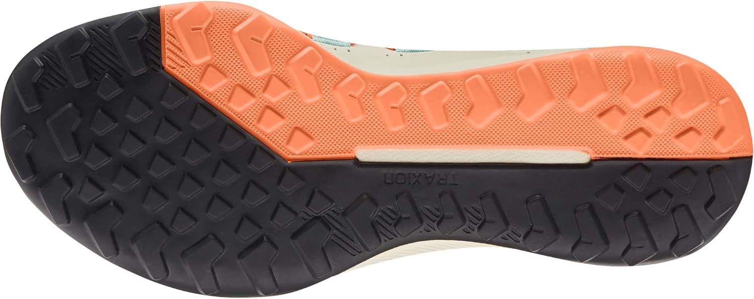 Мужские прогулочные кроссовки adidas Terrex Voyager 21 Ripstop, черный/оранжевый — фото 3