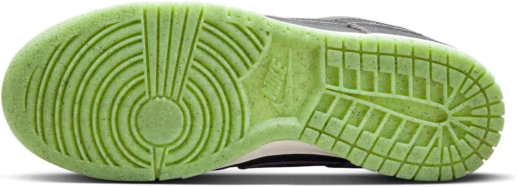 

Nike Sb Dunk Low Medicom Toy - Be@Rbrick Mens Cz5127 001 - Size, кремовый