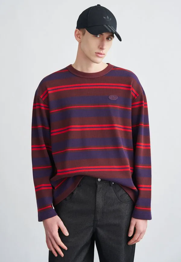 Футболка с длинными рукавами в графическую полоску Adidas Originals, Aurora Ruby