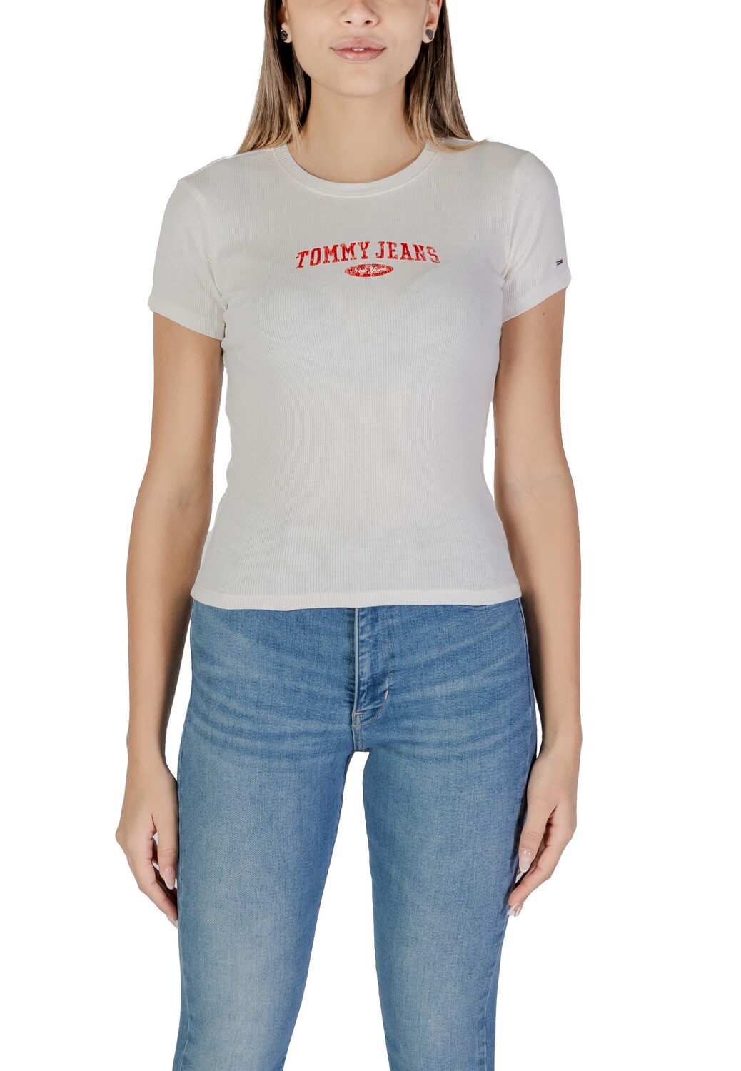 

Футболка женская Tommy Jeans облегающего кроя, белый