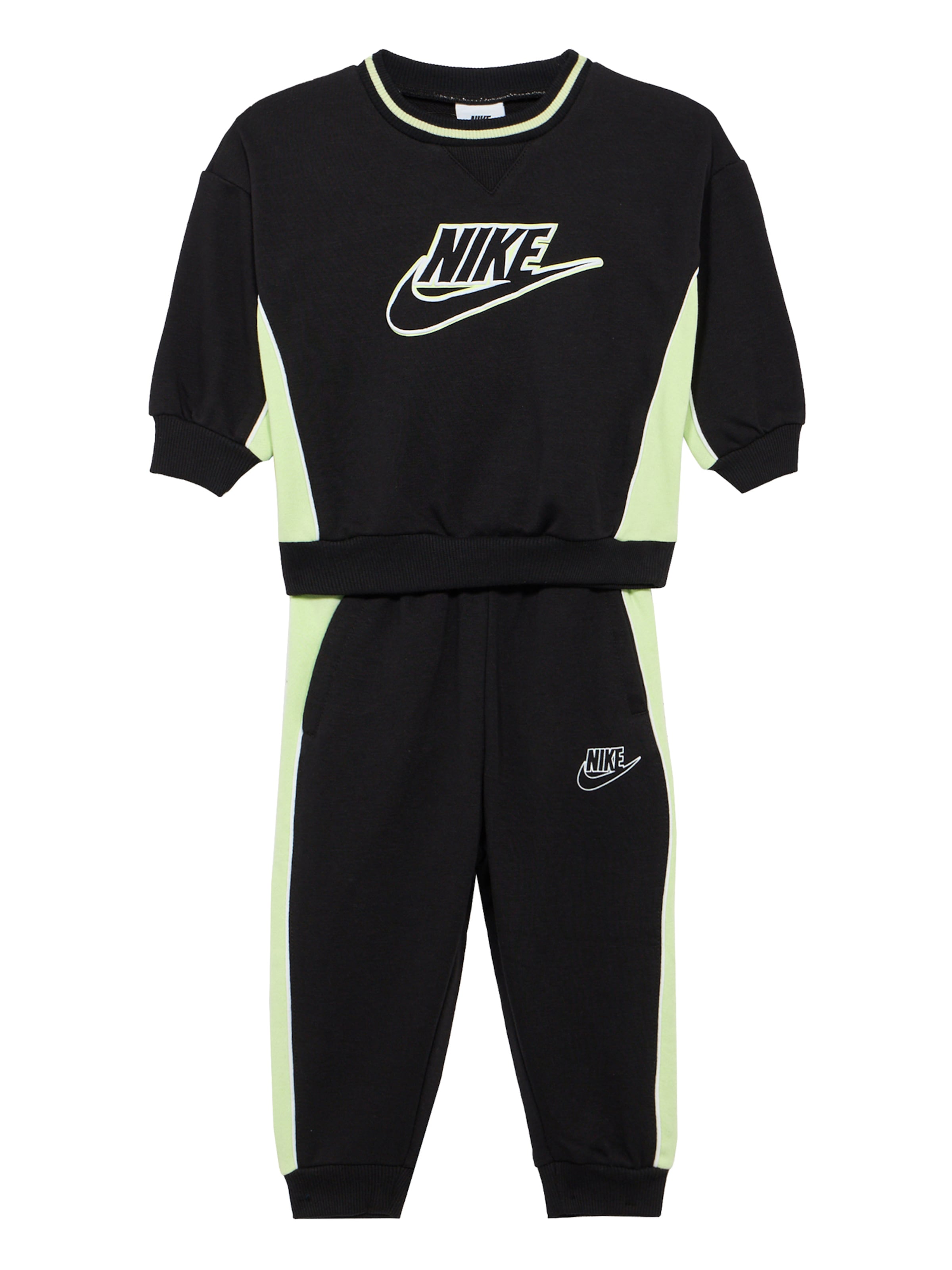 

Nike Sportswear Спортивный костюм в черном цвете