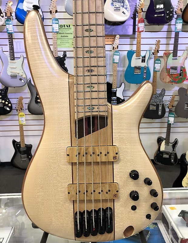 

Басс гитара Ibanez Premium SR5FMDX 5 String Bass with Gig Bag - Natural Low Gloss