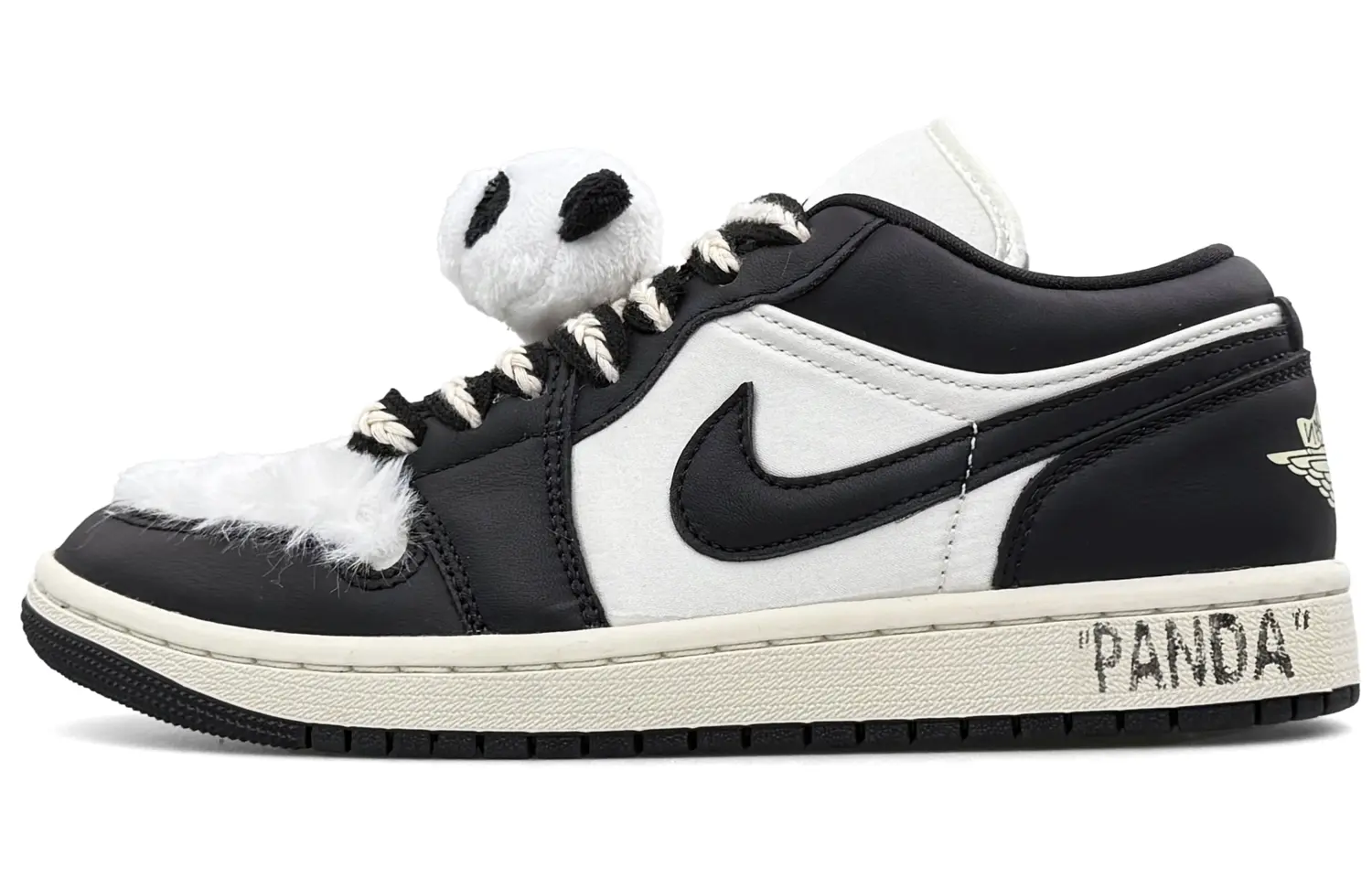 

Баскетбольные кроссовки Air 1 Vintage женские с низким верхом белого цвета Jordan, черный