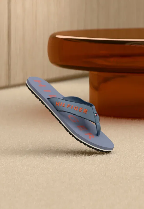 Сандалии спортивные Tommy Hilfiger Sporty Hilfiger Beach Sandal Pool Shoes, ярко-синий