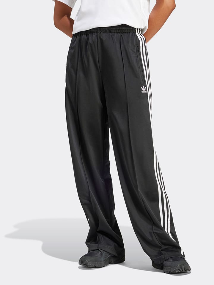 

Спортивные штаны adidas, черный