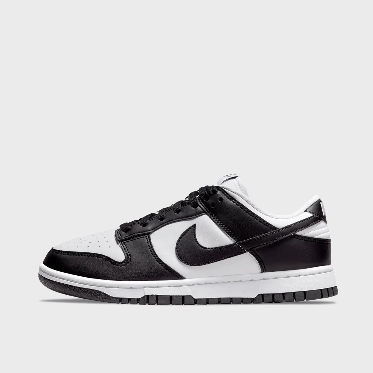 

Кроссовки Nike WMNS Dunk Low Panda Next Nature, черно-белый