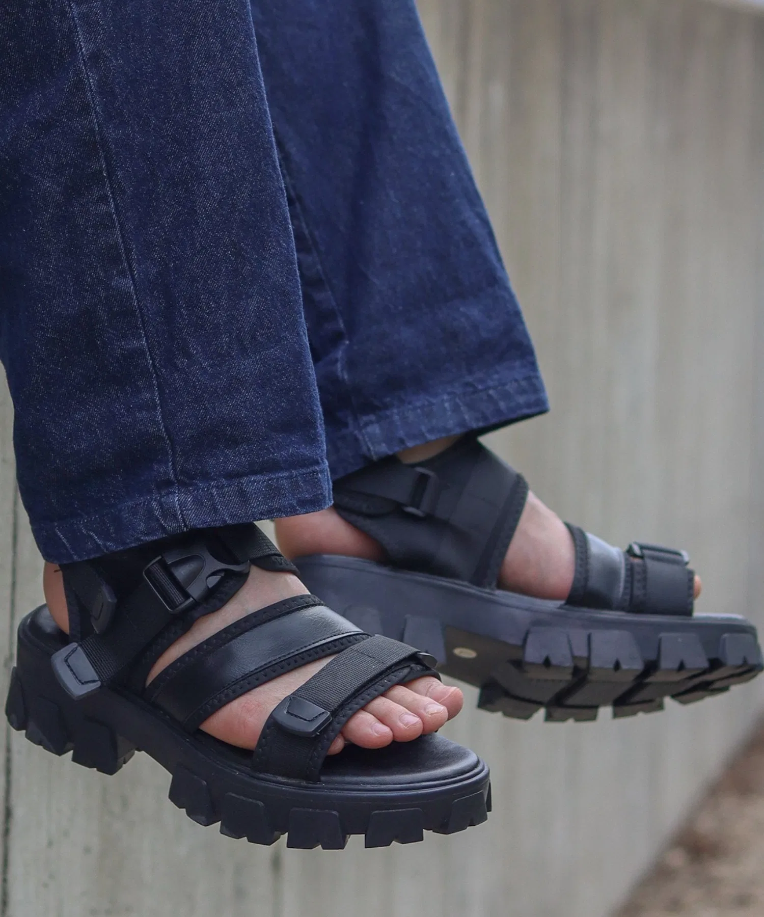 Мужские сандалии LOVEHUNTER +5.5cm High Sole Belted Sandals — фото 2