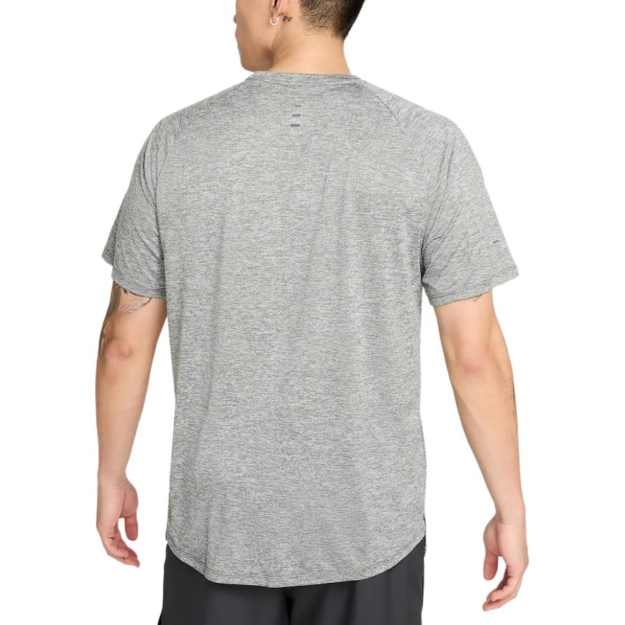 Nike Футболка мужская Smoke Gray с круглым вырезом — фото 3