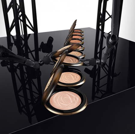 Хайлайтер с витаминами с и е Lancôme Teint Idole Ultra Wear Serum Highlighter, Deep Glow 03 10 g — фото 2