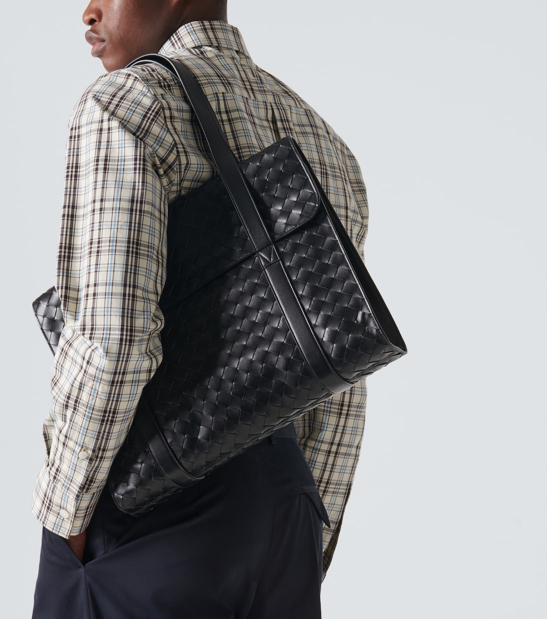 Классический портфель Intrecciato из кожи, сумка-мессенджер Bottega Veneta, Black Silver — фото 2