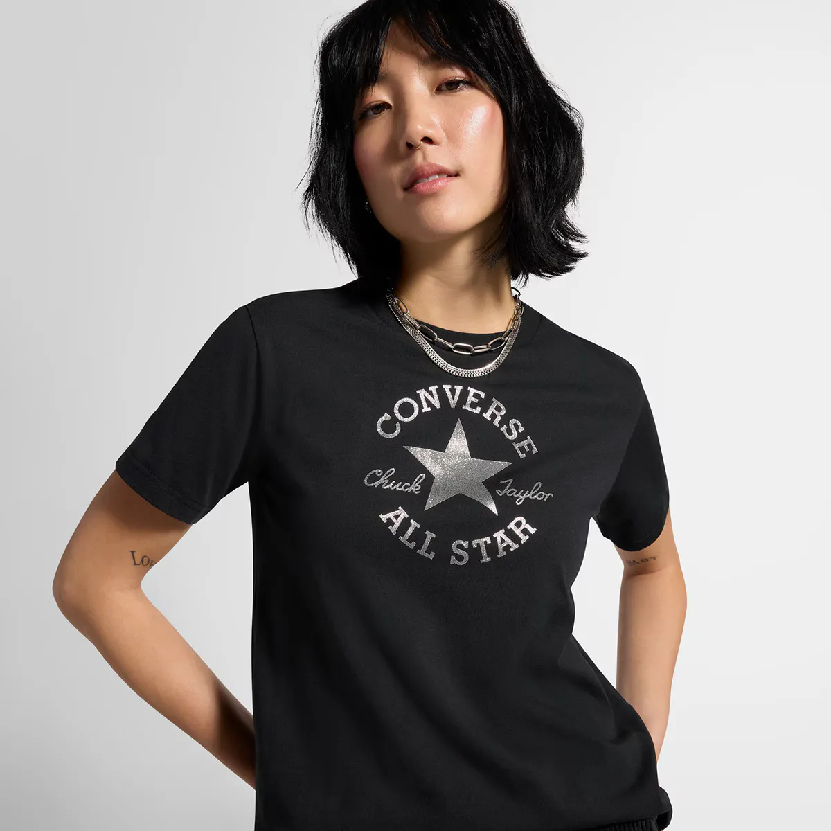 

Женская повседневная футболка с блестками Футболка Converse, чёрный