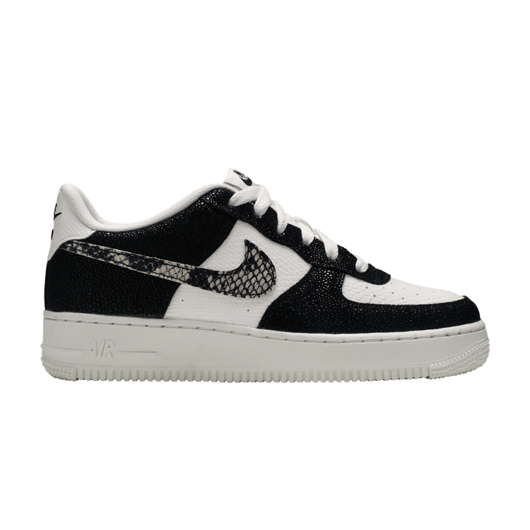 

Кроссовки Nike Air Force 1 Low LV8 GS 'Snakeskin', белый