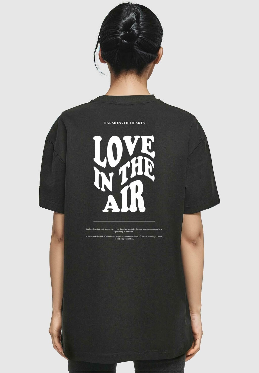 

Футболка с принтом LOVE IN THE AIR Merchcode, цвет black