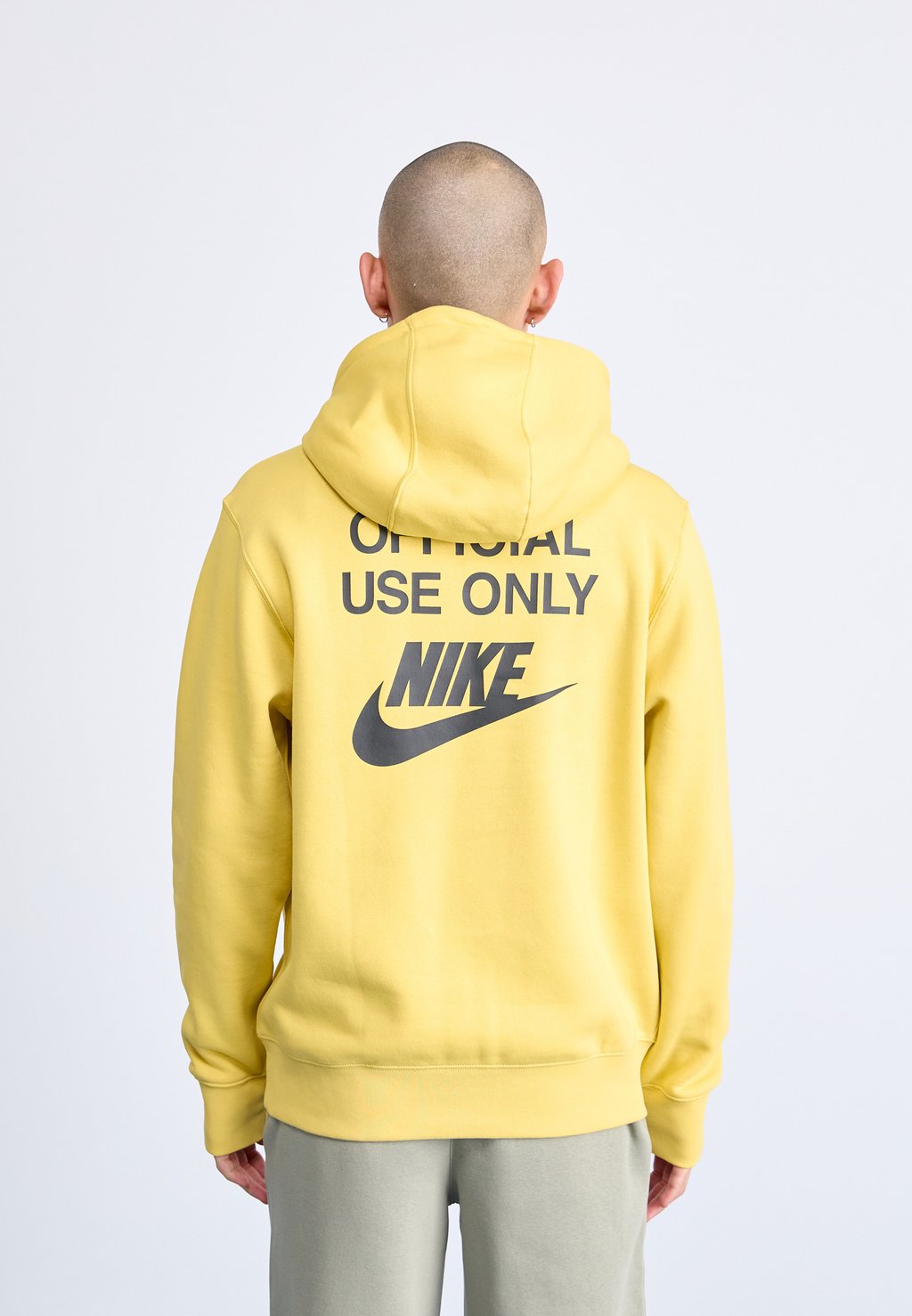 

Толстовка с капюшоном CLUB HOODIE OFFICIAL - Sweatshirt Nike Sportswear, желтый
