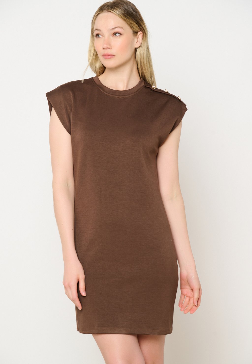 

Повседневное платье WITH SHOULDER DETAILS LolaLiza, коричневый
